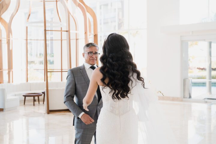 first look with father of the bride